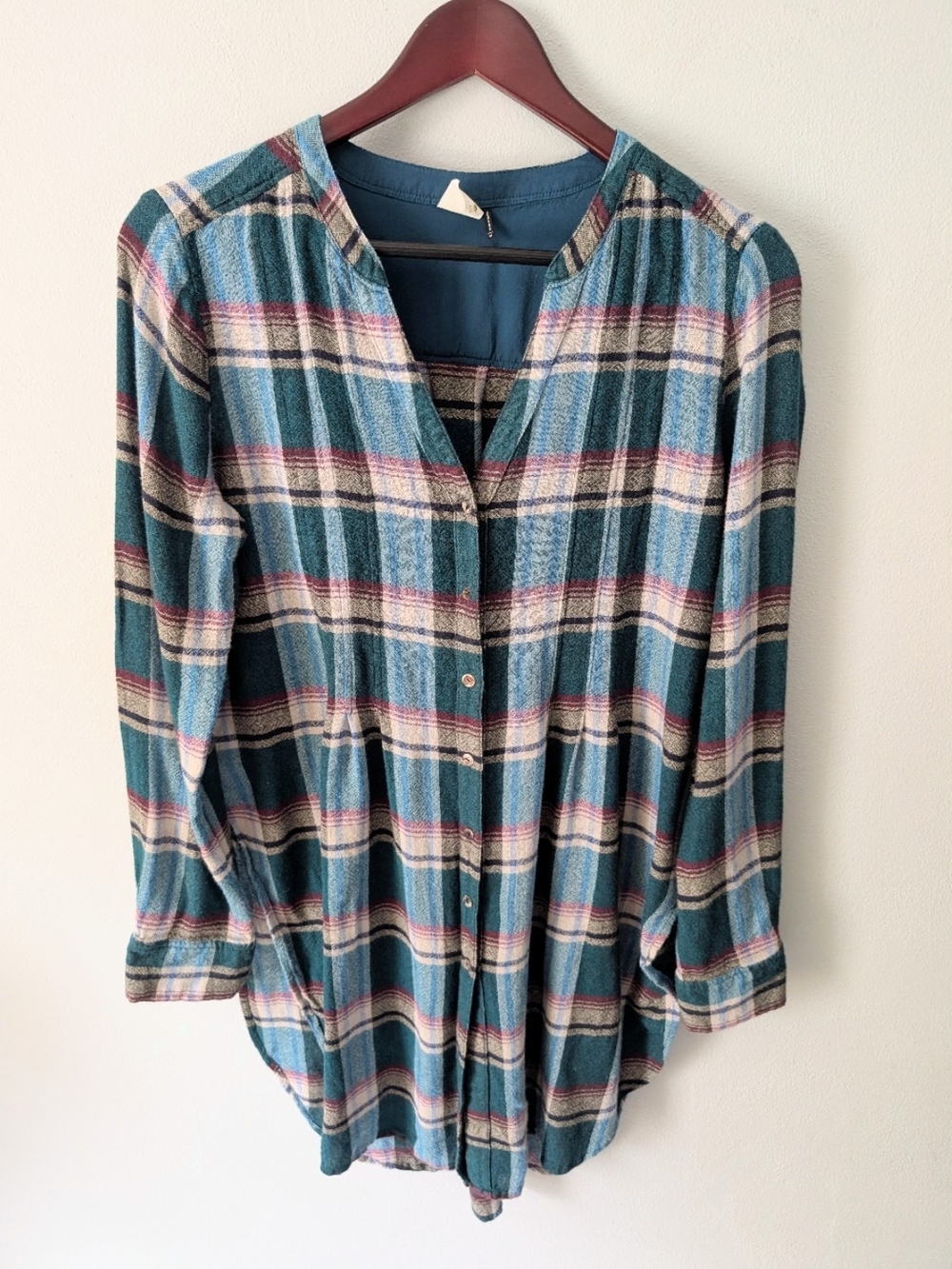 Anthropologie Akemi & Kin Long Tunic Vneck Button Down Plaid Long Sleeve Shirt